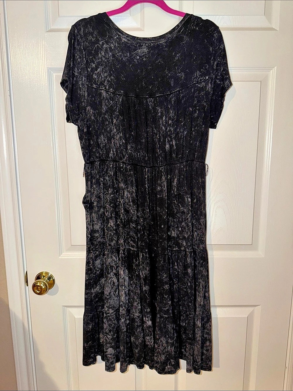 Torrid Super Soft Tiered Midi Dress Black Abstract Size 1X